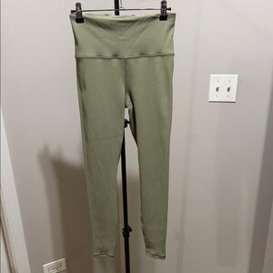 Athleta Elation Ribbed Leggings in Sage Green: S